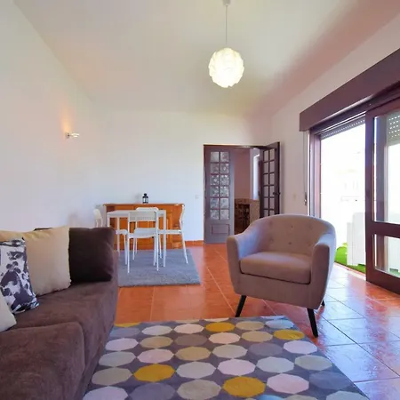Stunning With Terrace Apartmán